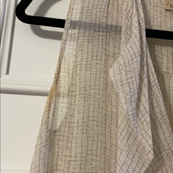 Aritzia Ainsley Silk Blouse - Beige & Grey - Picture 5 of 6